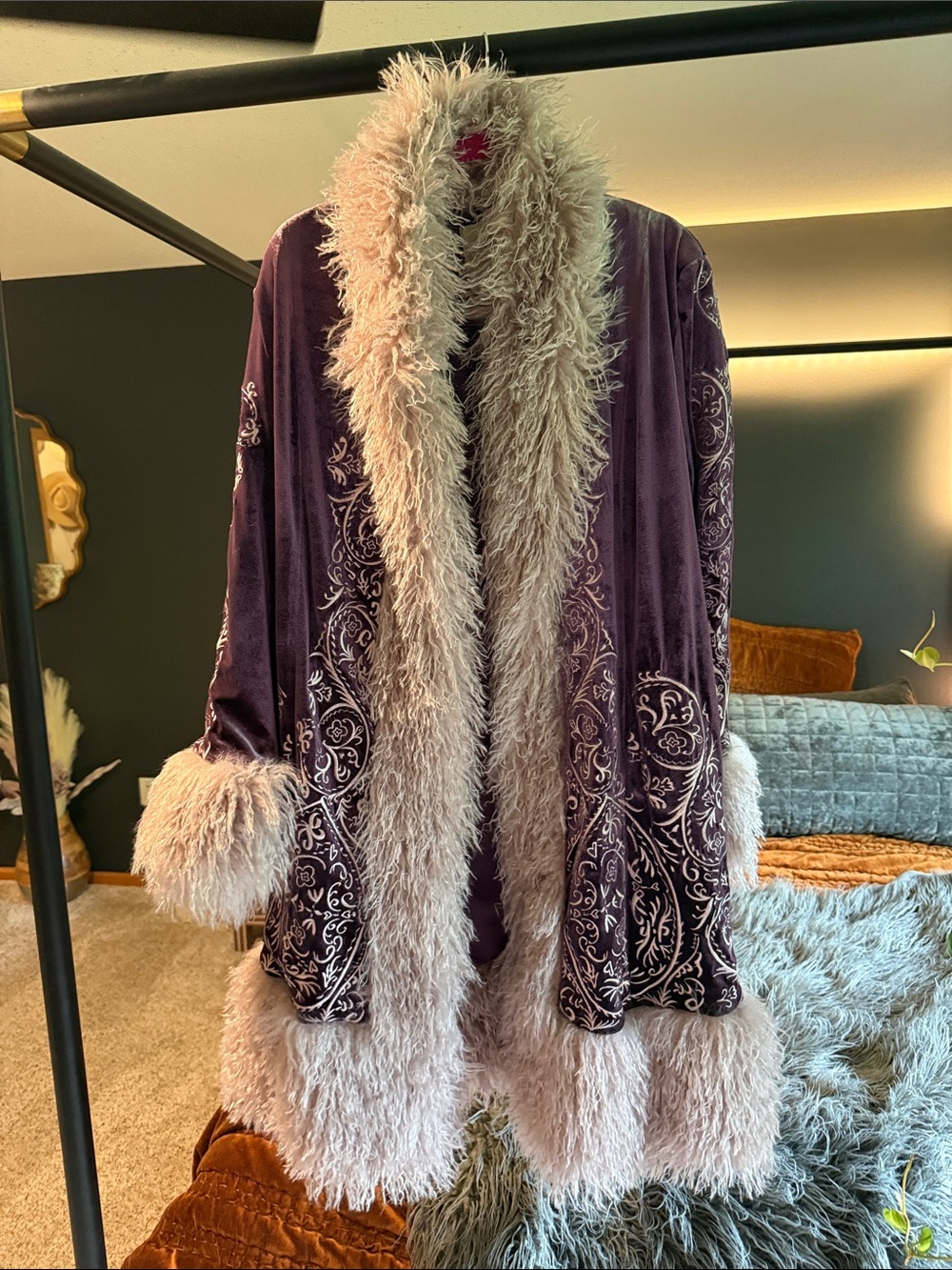 Free People moon glow amythest Purple Velvet jacket with lavender trim